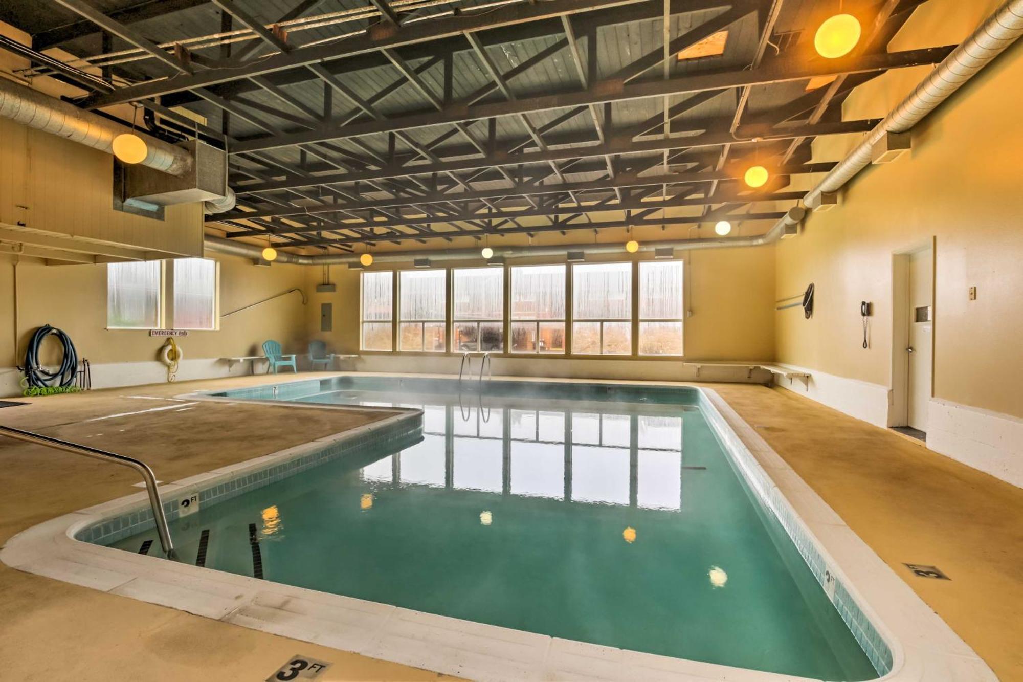 Beachfront Lincoln City Condo-Patio And Pool Access! エクステリア 写真