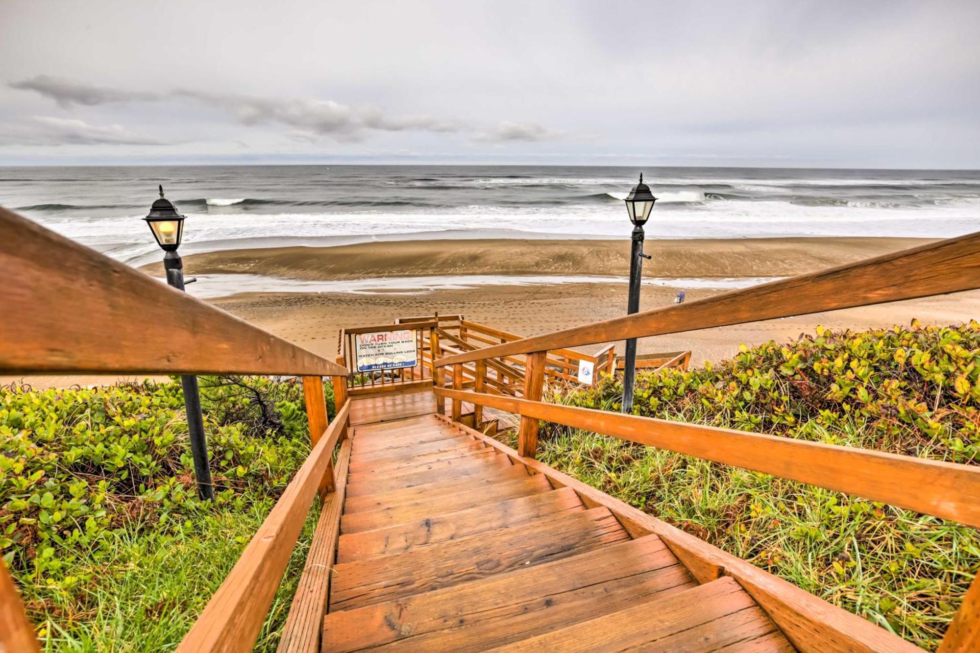 Beachfront Lincoln City Condo-Patio And Pool Access! エクステリア 写真