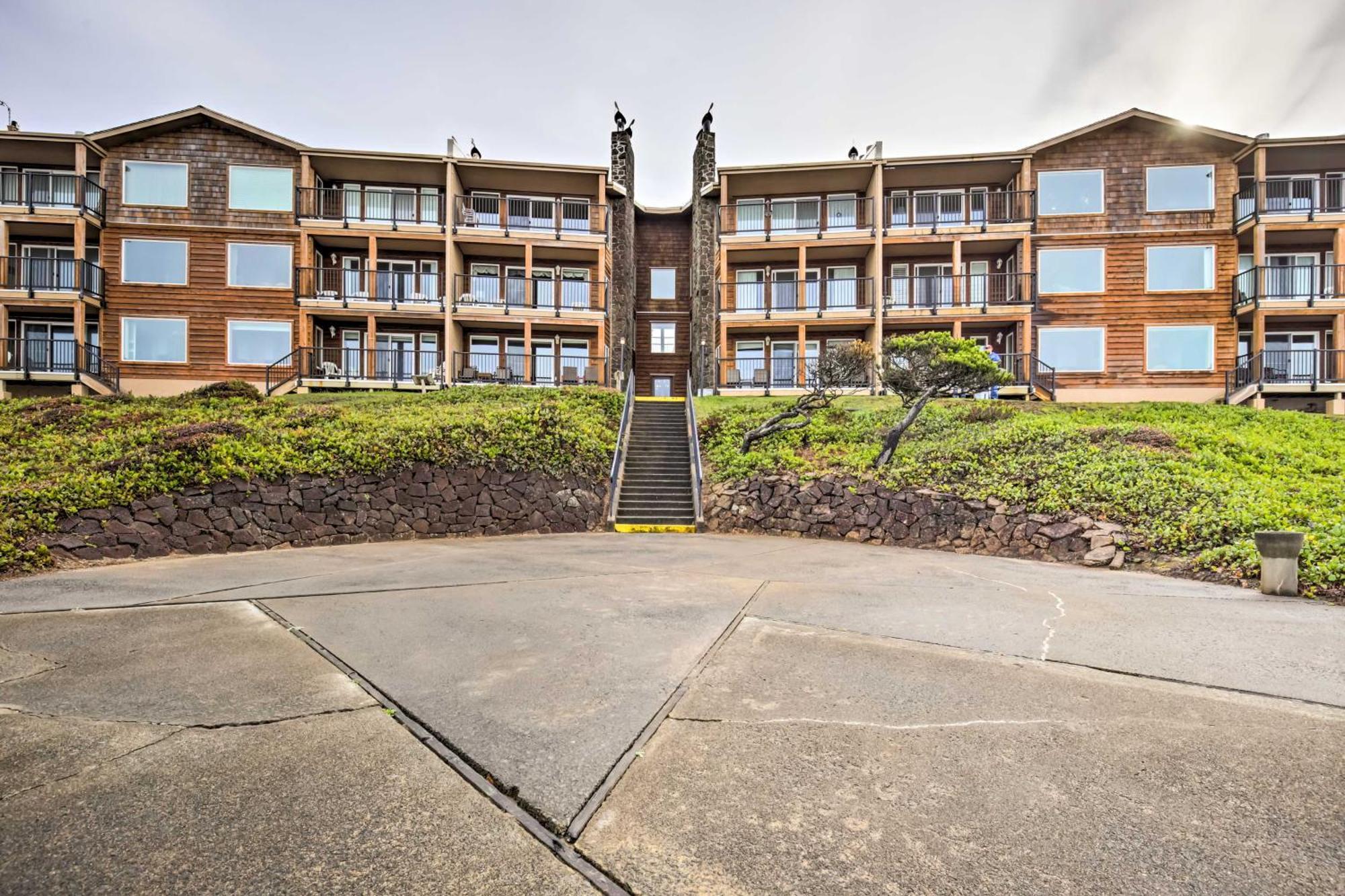 Beachfront Lincoln City Condo-Patio And Pool Access! エクステリア 写真